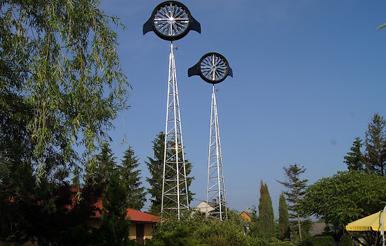 Maszty kratowe dla instalacji odnawialnych źródeł energii